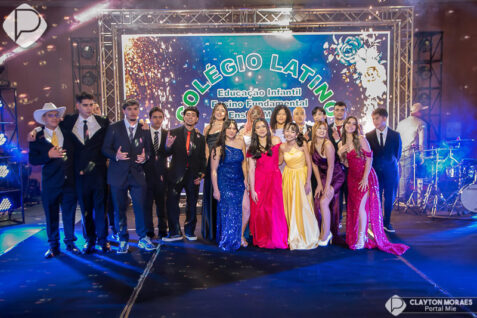 Formatura 2025 do Colégio Latino em Higashiomi